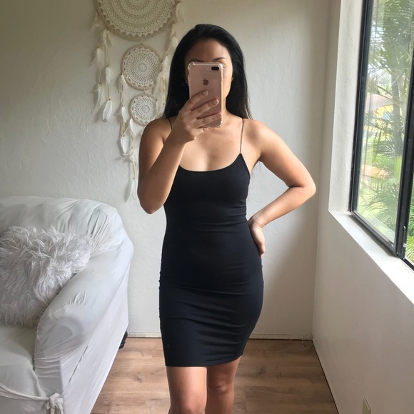 MIA in black - Picture 4 of 4